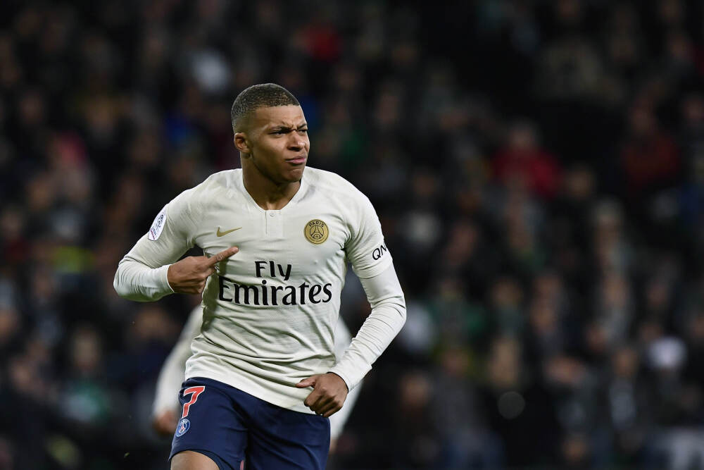 勒伯夫：希望C罗赢得明年世界杯冠军，在梅西夺冠后这对C罗很重要